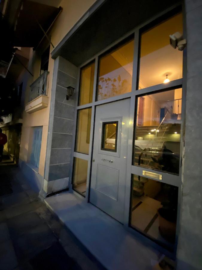 Traveller'S Choice Apartment Athens Exterior photo